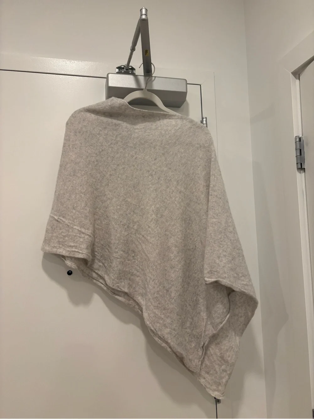 Cozy Women's jcrew Cashmere Poncho Sweater